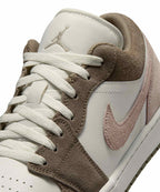 NIKE Nike Sneakers Size