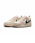 NIKE Nike Sneakers Size