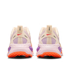 NIKE Nike Vomero 18 W - Size 8