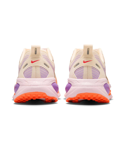 NIKE Nike Vomero 18 W - Size 8