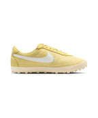 NIKE NIKE Sneakers Soft Yellow