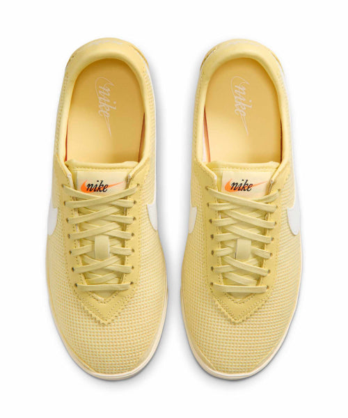 NIKE NIKE Sneakers Soft Yellow