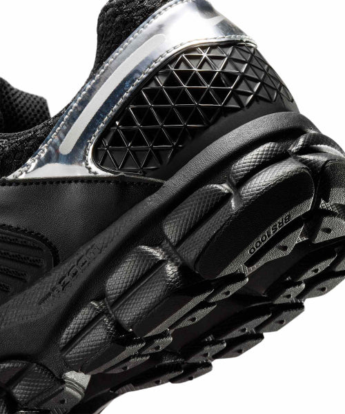 NIKE NIKE Zoom Vomero 5 W - Black:Cool Grey:White:Metallic Silver