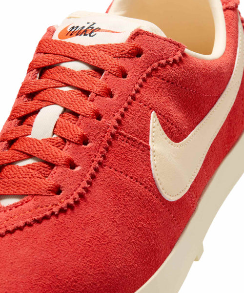 NIKE Nike Sneakers Women - Light Crimson