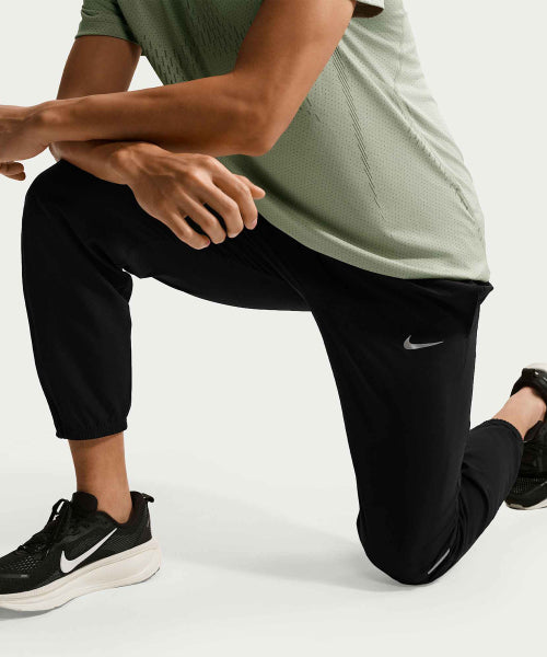 NIKE NIKE Pants M - Black