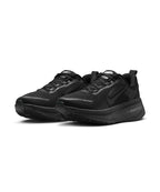 NIKE Nike Vomero 18 Shoes - Women