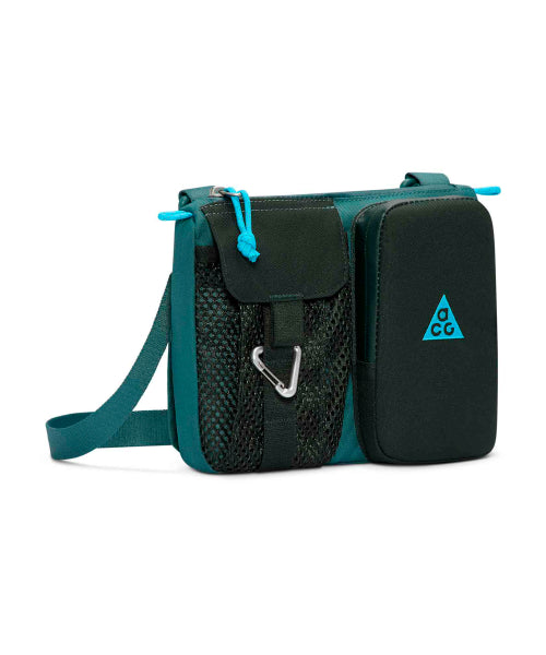 NIKE NIKE ACG Daymax Crossbody Bag (3L)