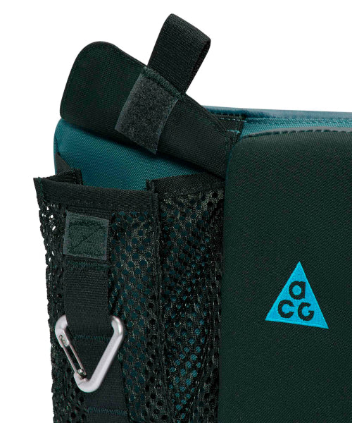 NIKE NIKE ACG Daymax Crossbody Bag (3L)