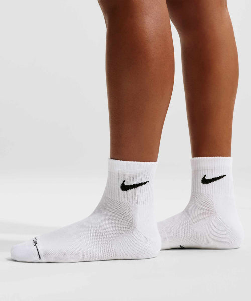 NIKE NIKE Everyday Elevated Ankle Socks - Multicolor