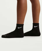 NIKE NIKE Everyday Elevated Ankle Socks - Multicolor
