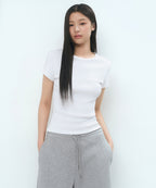 MUSINSA STANDARD WOMAN MUSINSA STANDARD WOMAN T-Shirt Slim Fit