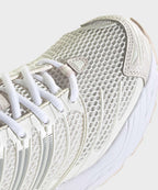 ADIDAS ADIDAS Adistar Control 3 Sneakers - White