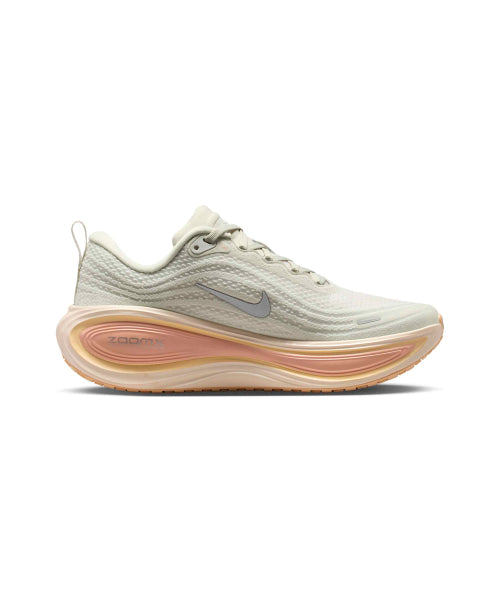 NIKE Nike Vomero Plus W - Light Bone