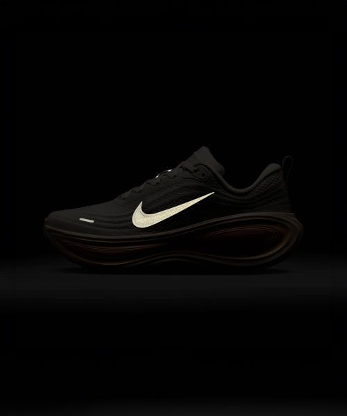 NIKE Nike Vomero Plus W - Light Bone