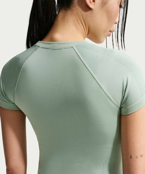 NIKE NIKE Pro Seamless Dry Fit T-Shirt W - Size