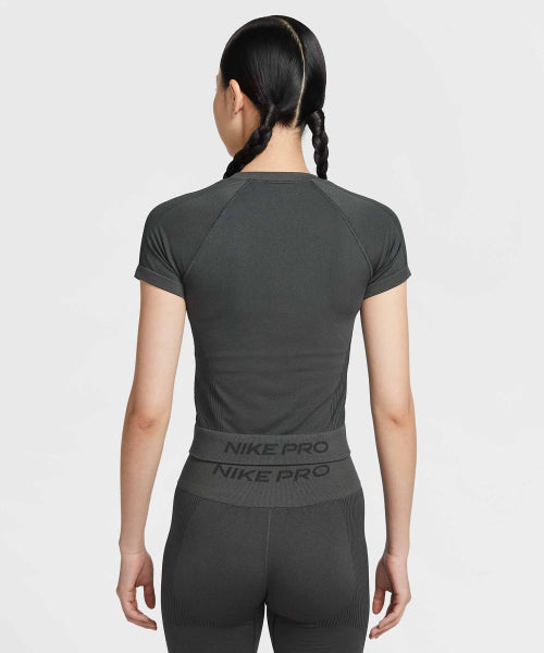 NIKE NIKE T-Shirt Women - Dark Smoke Gray