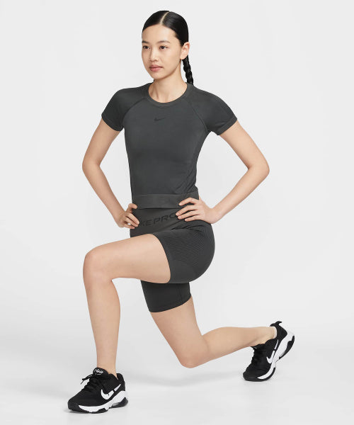 NIKE NIKE T-Shirt Women - Dark Smoke Gray