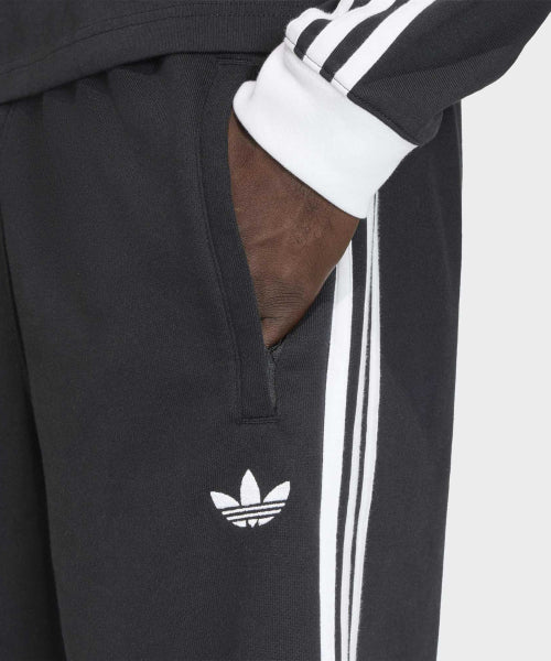 ADIDAS ADIDAS 3-Stripe Short Pants - Size L