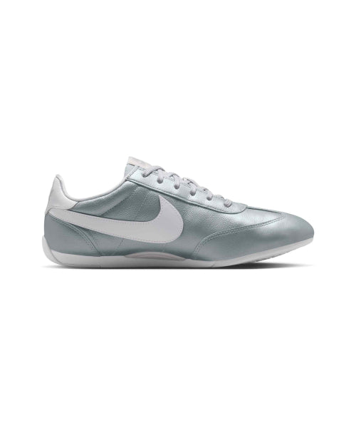 NIKE NIKE Sneakers Metallic Silver