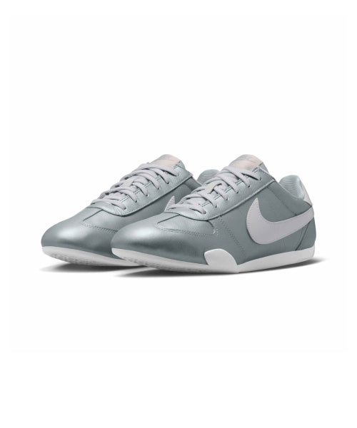 NIKE NIKE Sneakers Metallic Silver