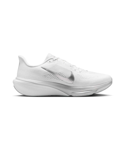 NIKE Nike Shoes Women Size 260