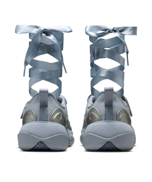 NIKE Nike Jordan Point W Metallic Silver:Smoke Gray:Photon Dust
