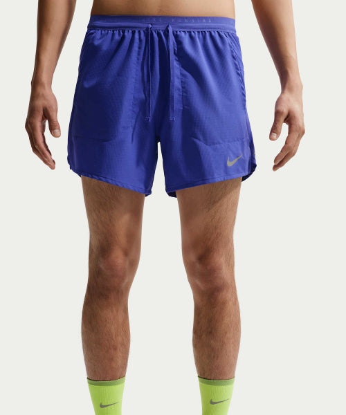 NIKE NIKE Stride Dry Fit Running Shorts M - 5 Inch