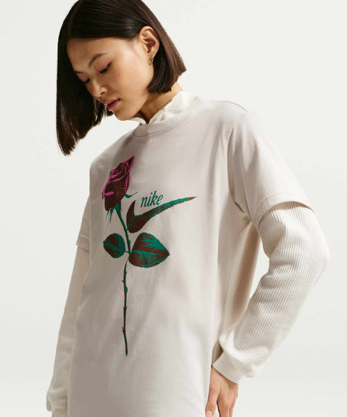NIKE NIKE T-Shirt Women - Light Bone