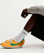 NIKE NIKE Everyday Elevated Over the Calf Socks - White: Black