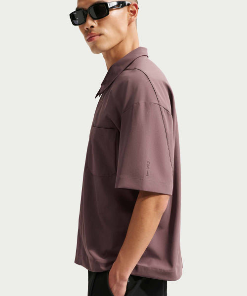 NIKE NIKE Shirt M - Black: Burgundy Crush