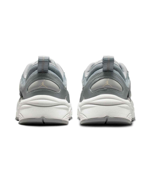 NIKE NIKE Jordan Trunner O/S W - Size