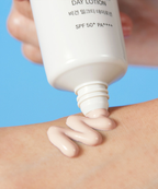SIMPLYWORKS SIMPLYWORKS Vegan Milk Tea Day Lotion SPF50 50ml