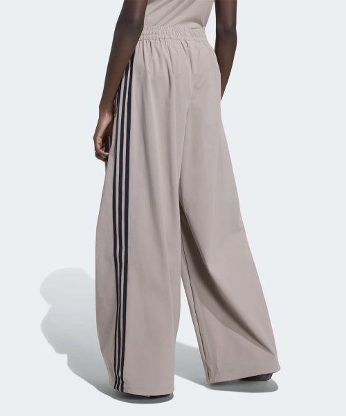 ADIDAS ADIDAS Pleated Track Pants - Chunky Brown