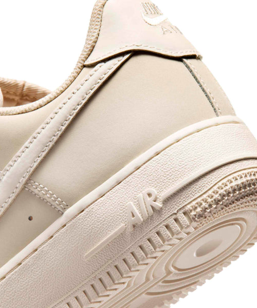 NIKE NIKE Sneakers Air Force 1 Retro Premium W - Size 7