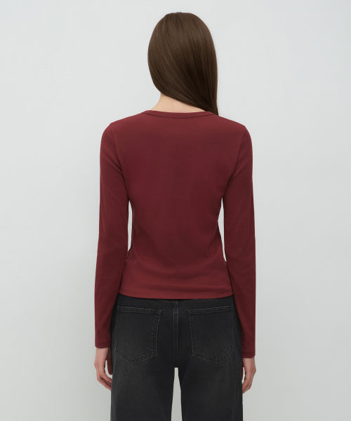 MUSINSA STANDARD WOMAN MUSINSA STANDARD WOMAN T-Shirt Slim Fit