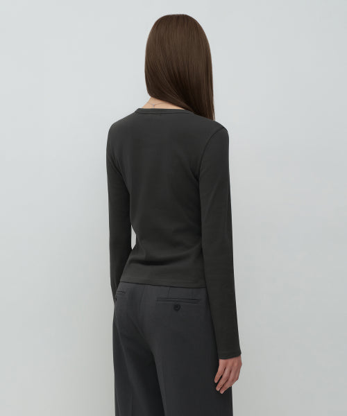 MUSINSA STANDARD WOMAN MUSINSA STANDARD WOMAN T-Shirt Slim Fit