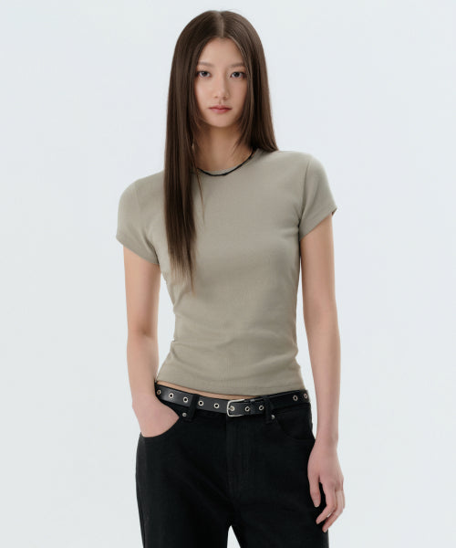 MUSINSA STANDARD WOMAN MUSINSA STANDARD WOMAN T-Shirt Slim Crew Neck [Khaki Beige]