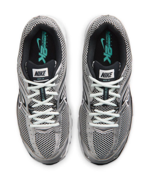 NIKE Nike Sneakers Size