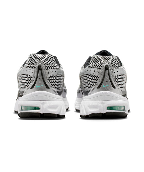 NIKE Nike Sneakers Size