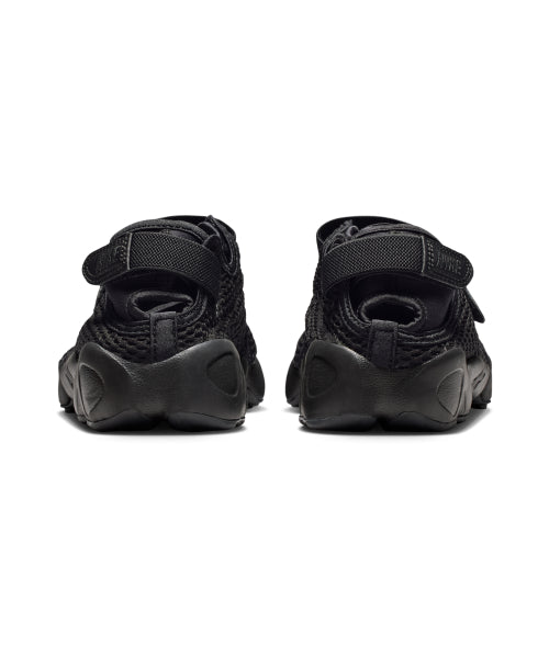 NIKE NIKE Sneakers Women Size 240