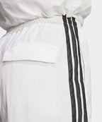 ADIDAS ADIDAS Essential 3-Stripe Lifestyle Woven Short Pants - Size S