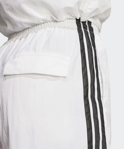 ADIDAS ADIDAS Essential 3-Stripe Lifestyle Woven Short Pants - Size S