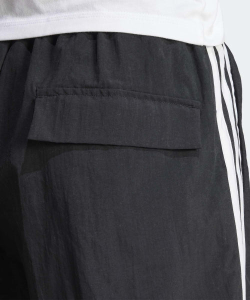 ADIDAS ADIDAS Essential 3-Stripe Lifestyle Woven Short Pants - Size S