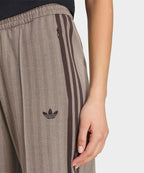 ADIDAS ADIDAS Classic Track Pants - Size S