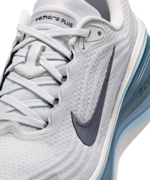 NIKE Nike Vomero Plus M Off White:Gray Fog:Thunderstorm:Obsidian