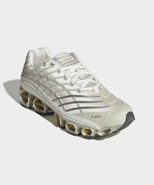 ADIDAS ADIDAS Mega Ride F50 Sneakers - White: Gold Metallic