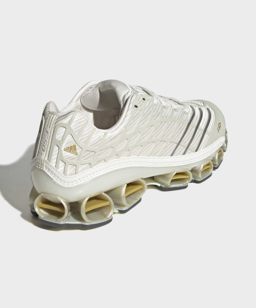 ADIDAS ADIDAS Mega Ride F50 Sneakers - White: Gold Metallic