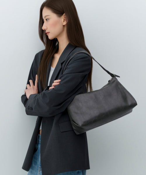 MUSINSA STANDARD WOMAN MUSINSA STANDARD WOMAN Women's Buckle Slouchy Shoulder Bag Dark Gray
