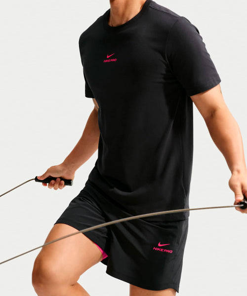 NIKE Nike T-Shirt M - Black:Hyper Pink