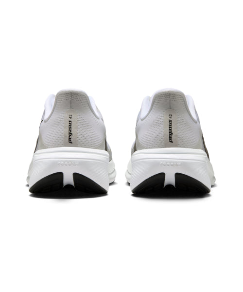 NIKE Nike Pegasus 42 M - White: Photon Dust: Black